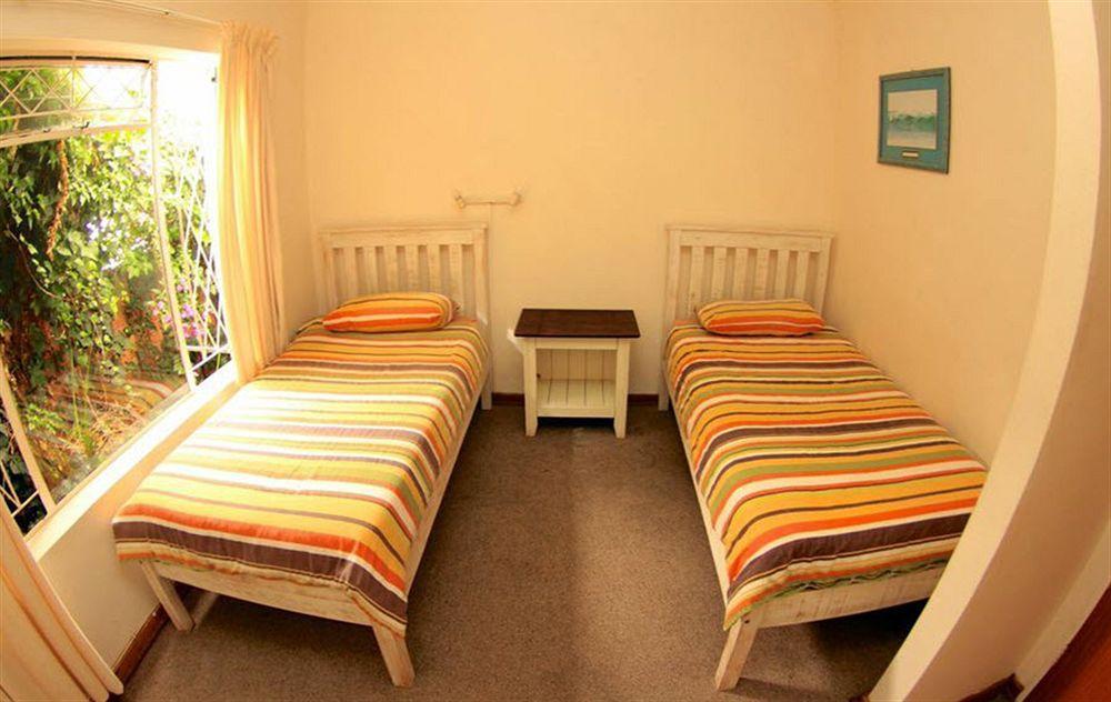 Jeffreys Bay Backpackers Hostel Kültér fotó